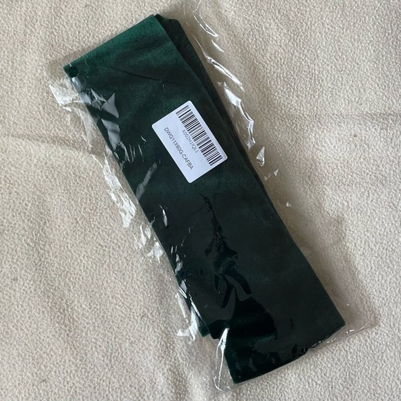 Opera Gloves - Dark Green Velvet - Picture 2 of 3